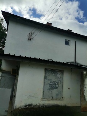 Продава къща област Стара Загора с. Малко Кадиево - [1] 