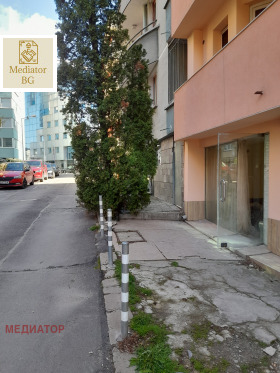 Garagem Lozenec, Sofia
