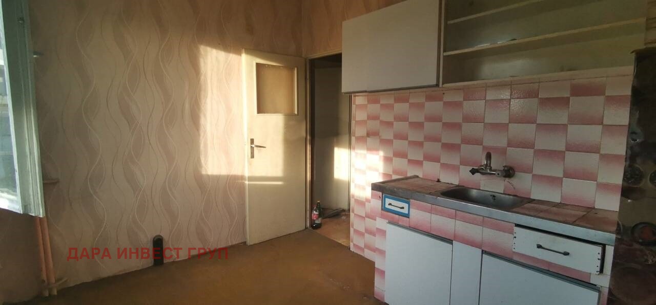 Продава 2-СТАЕН, гр. Шумен, Тракия