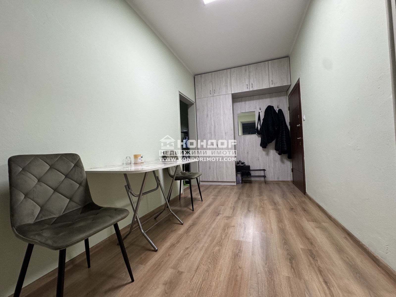 Продава ЕТАЖ ОТ КЪЩА, гр. Пловдив, Център, снимка 9 - Етаж от къща - 55055324