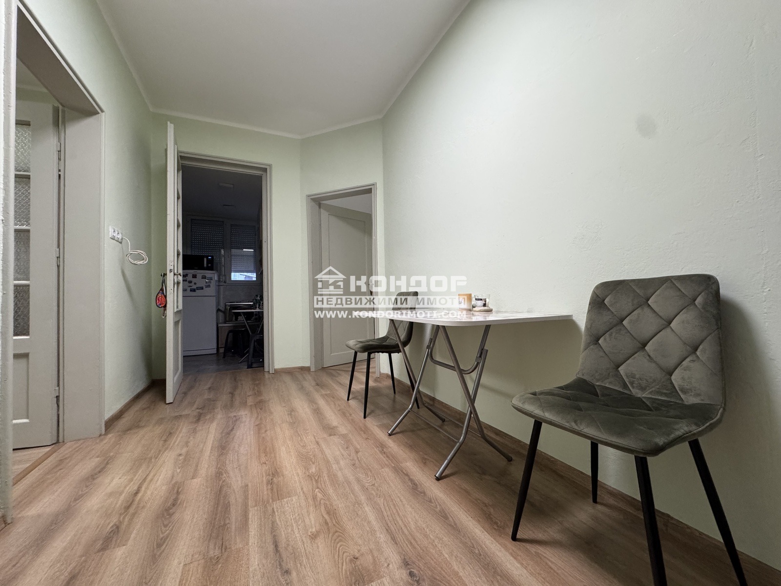 Продава ЕТАЖ ОТ КЪЩА, гр. Пловдив, Център, снимка 10 - Етаж от къща - 55055324