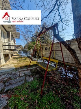 Casa m-t Dolna Traka, Varna 3