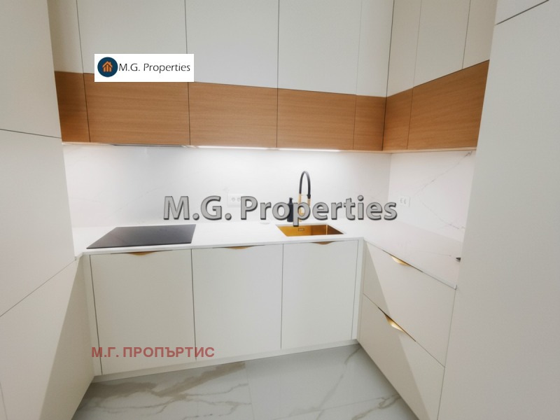 Продава 4-СТАЕН, гр. Варна, Бриз, снимка 4 - Апартаменти - 52196908