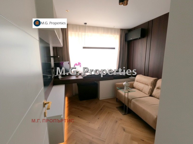 Продава 4-СТАЕН, гр. Варна, Бриз, снимка 12 - Апартаменти - 52196908