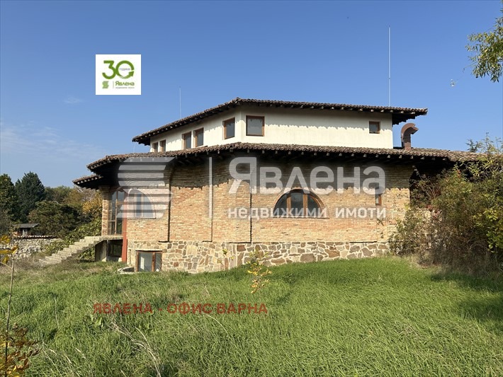 Продава КЪЩА, с. Приселци, област Варна, снимка 2 - Къщи - 55828766