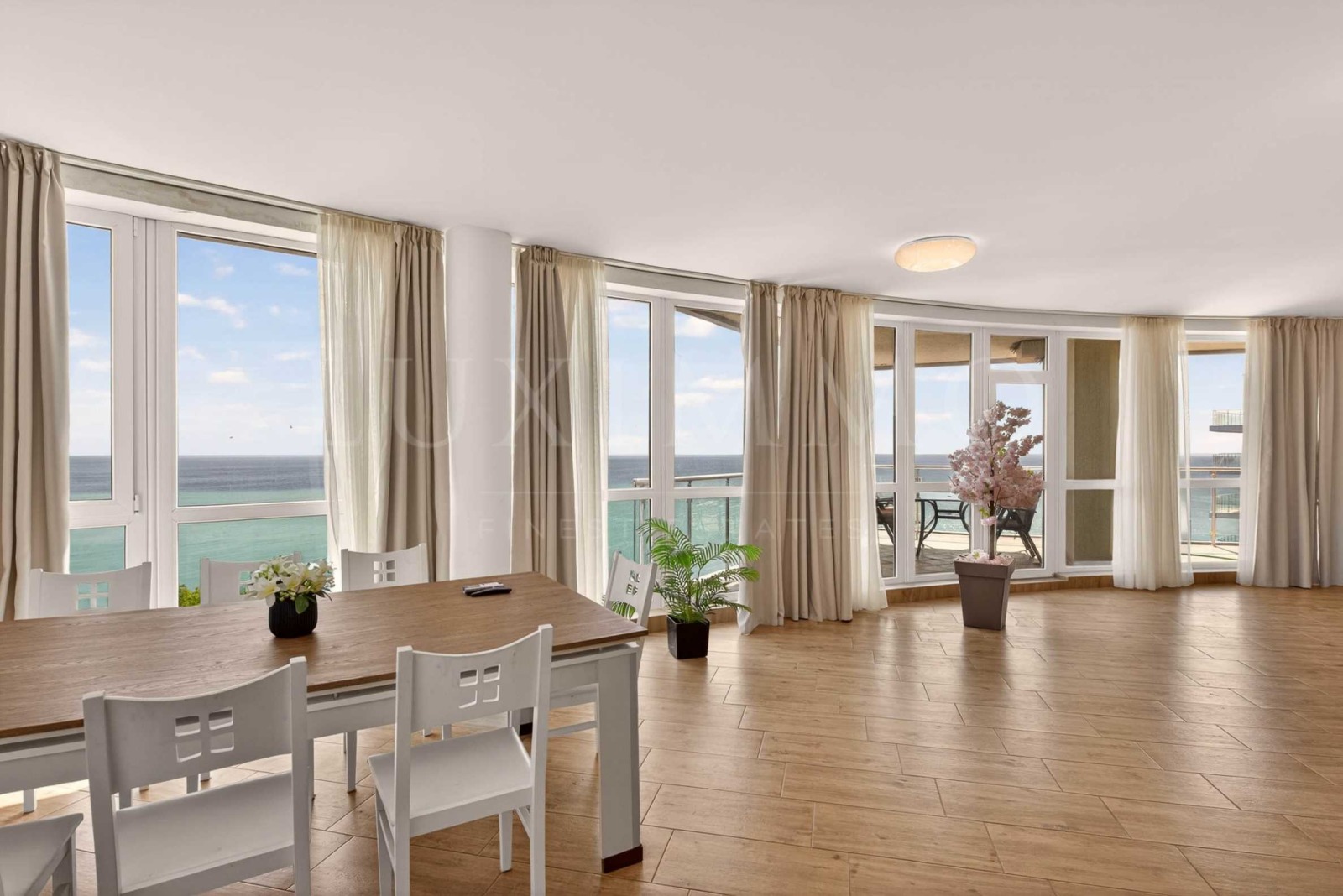 Продава 3-СТАЕН, гр. Бяла, област Варна, снимка 8 - Апартаменти - 55391064