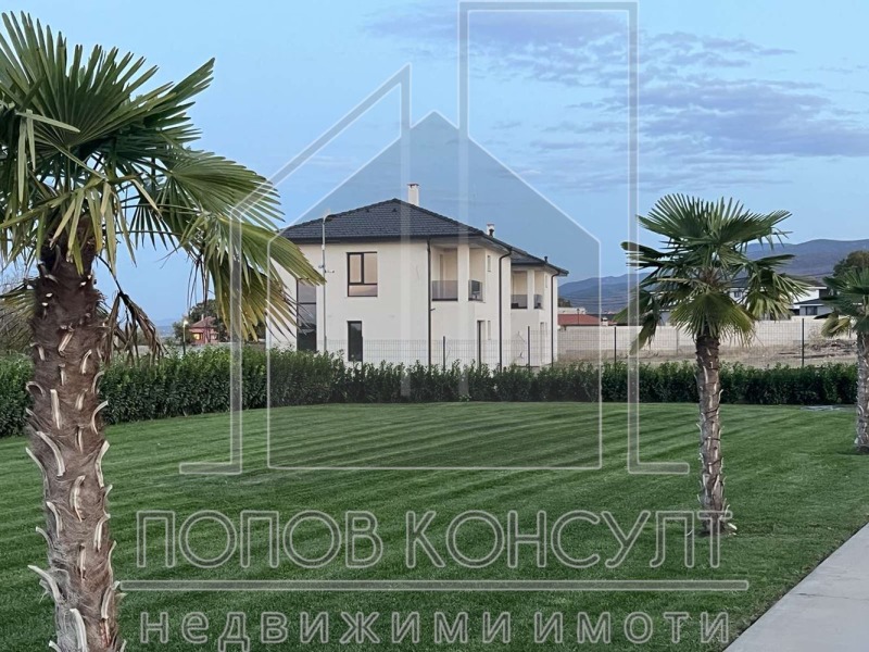 En venta  Casa región Plovdiv , Brestnik , 236 metros cuadrados | 42239747