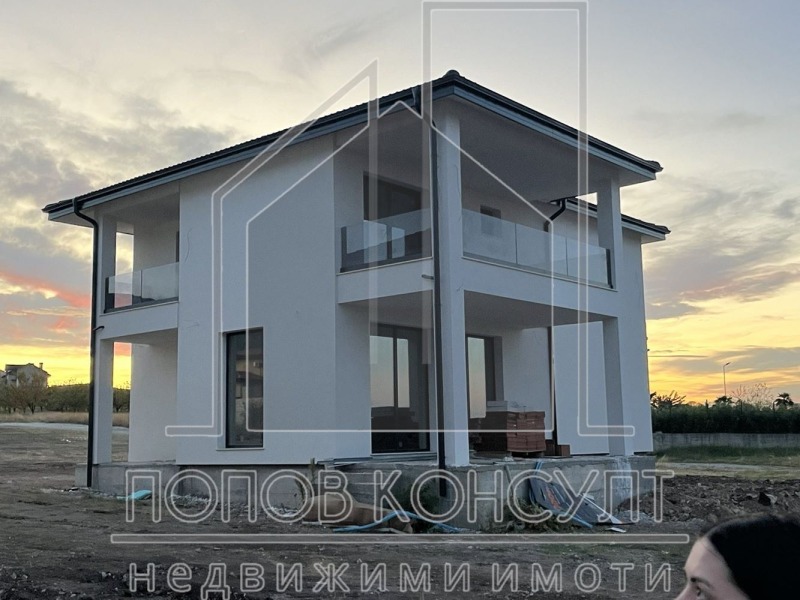 En venta  Casa región Plovdiv , Brestnik , 236 metros cuadrados | 42239747 - imagen [2]