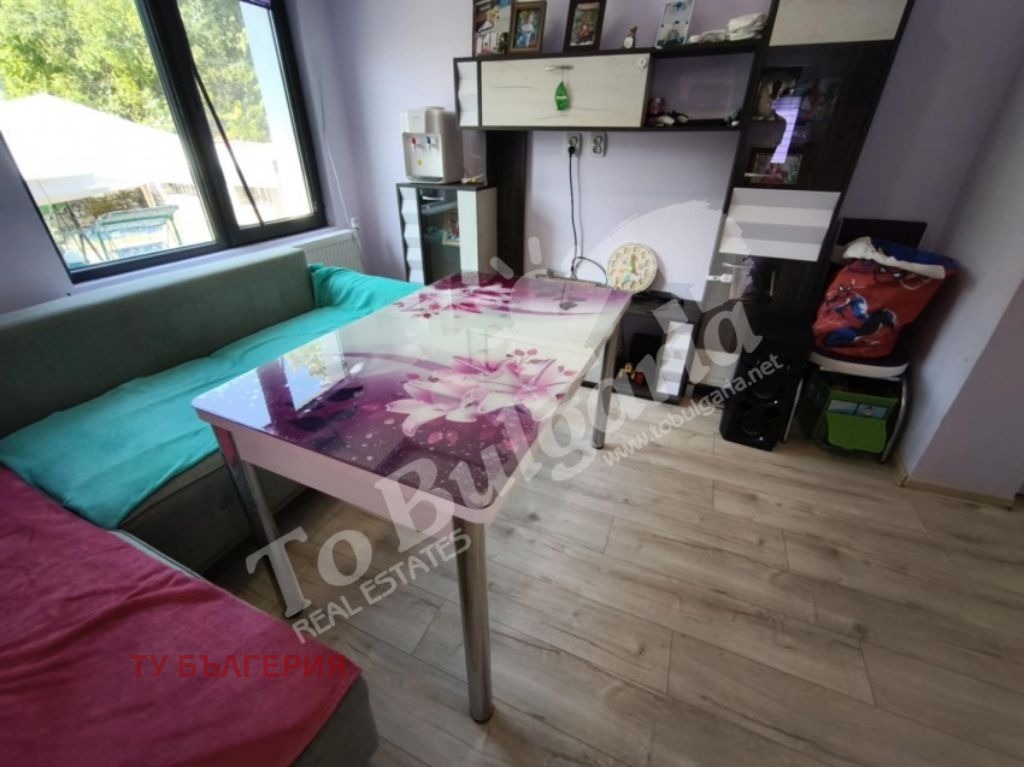 Продава КЪЩА, с. Ново село, област Велико Търново, снимка 5 - Къщи - 55331685