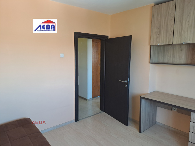 De vânzare  2 dormitoare Pleven , Șiroc țentâr , 75 mp | 40593532 - imagine [5]