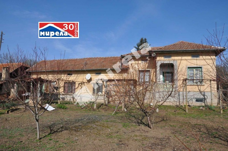 Продава  Къща, област Велико Търново, с. Хотница • 53 500 EUR • ID 55888470 — holmes.bg - [1] 