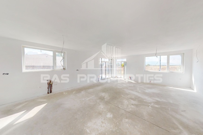 Продава КЪЩА, с. Равно поле, област София област, снимка 4 - Къщи - 52465351