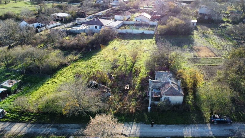 Продава КЪЩА, с. Новаково, област Варна, снимка 2 - Къщи - 52561732