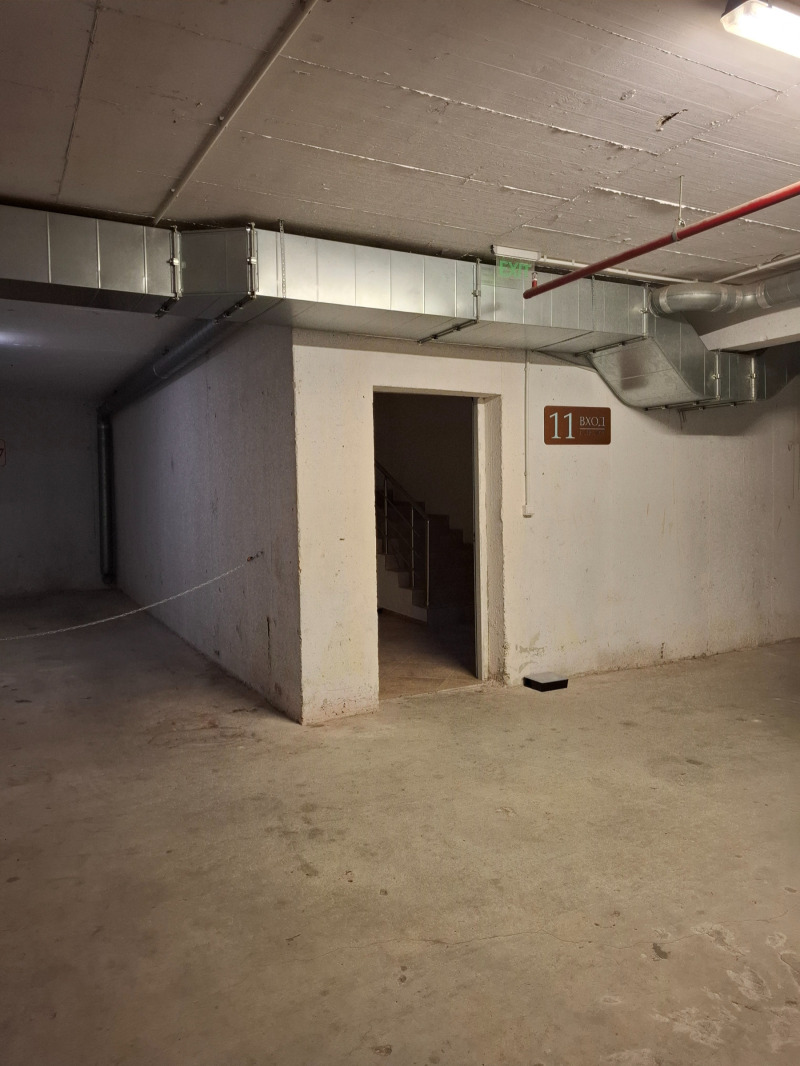 Продава ГАРАЖ, ПАРКОМЯСТО, гр. Варна, Аспарухово, снимка 2 - Гаражи и паркоместа - 52748248