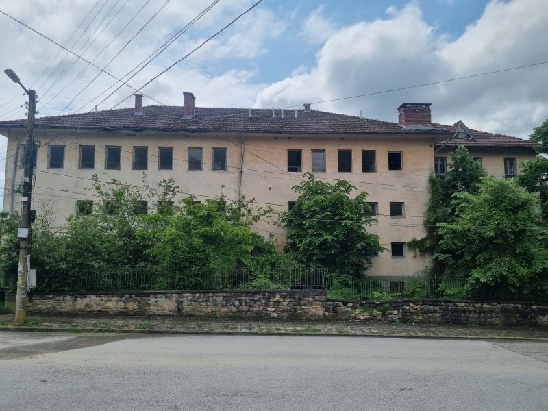 Продава  Хотел област Велико Търново , с. Присово , 2075 кв.м | 74229968