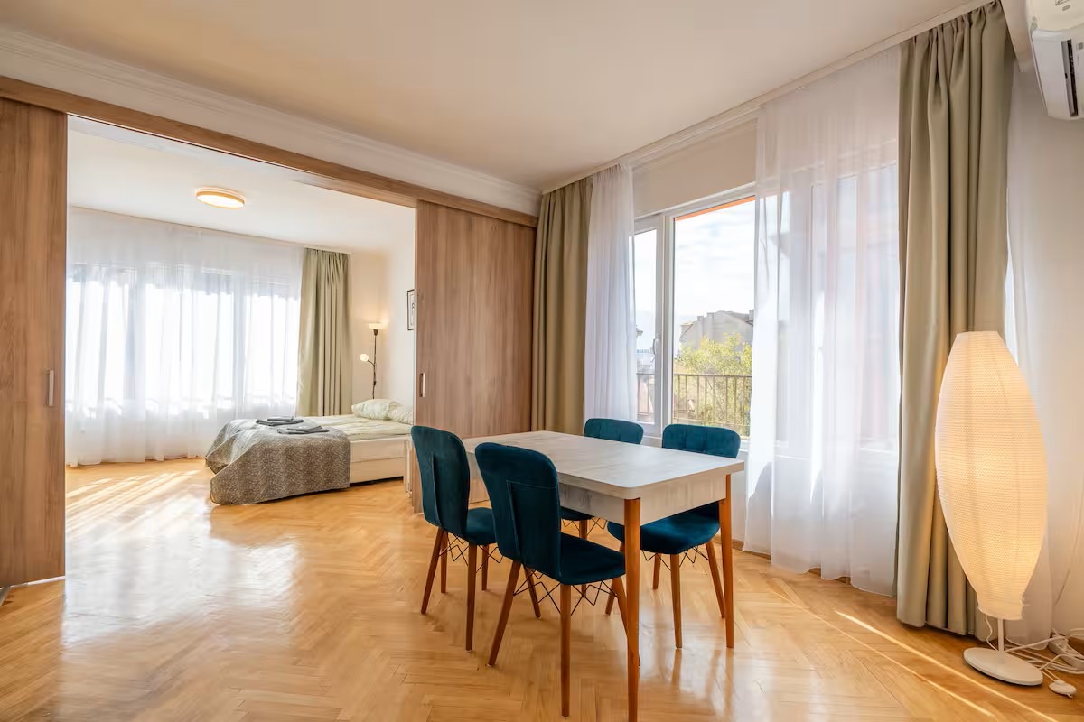 Продава 3-СТАЕН, гр. София, Център, снимка 2 - Апартаменти - 56294696