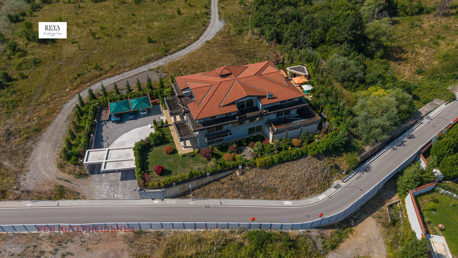 Продава КЪЩА, гр. София, м-т Камбаните, снимка 2 - Къщи - 55614705