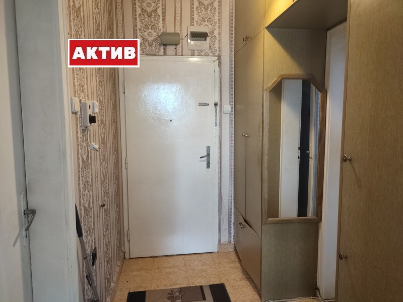 Продава  2-стаен град Търговище , Запад 1 , 57 кв.м | 61758003 - изображение [7]