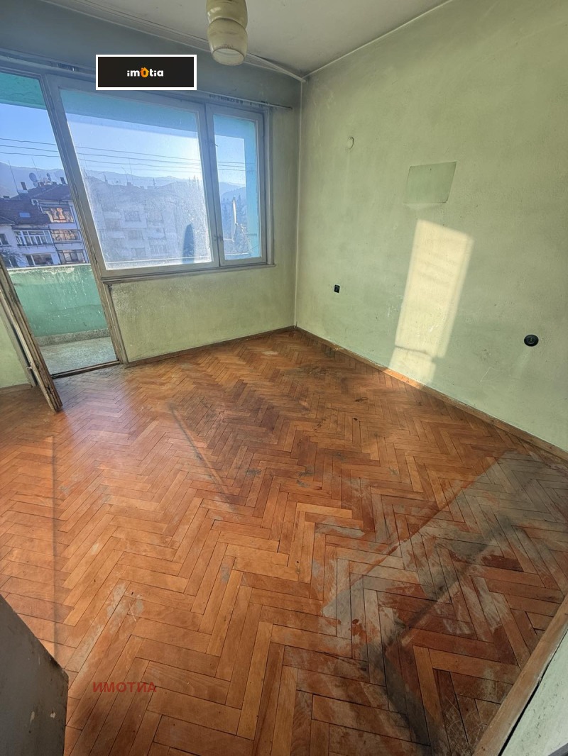 Продава 2-СТАЕН, гр. Троян, област Ловеч, снимка 2 - Апартаменти - 52808356