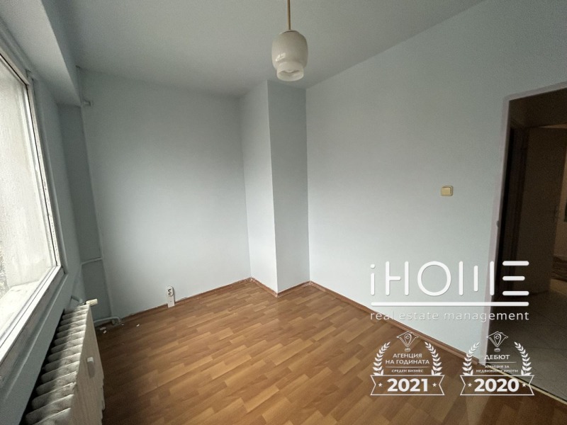 Продава 3-СТАЕН, гр. София, Света Троица, снимка 3 - Aпартаменти - 48311844