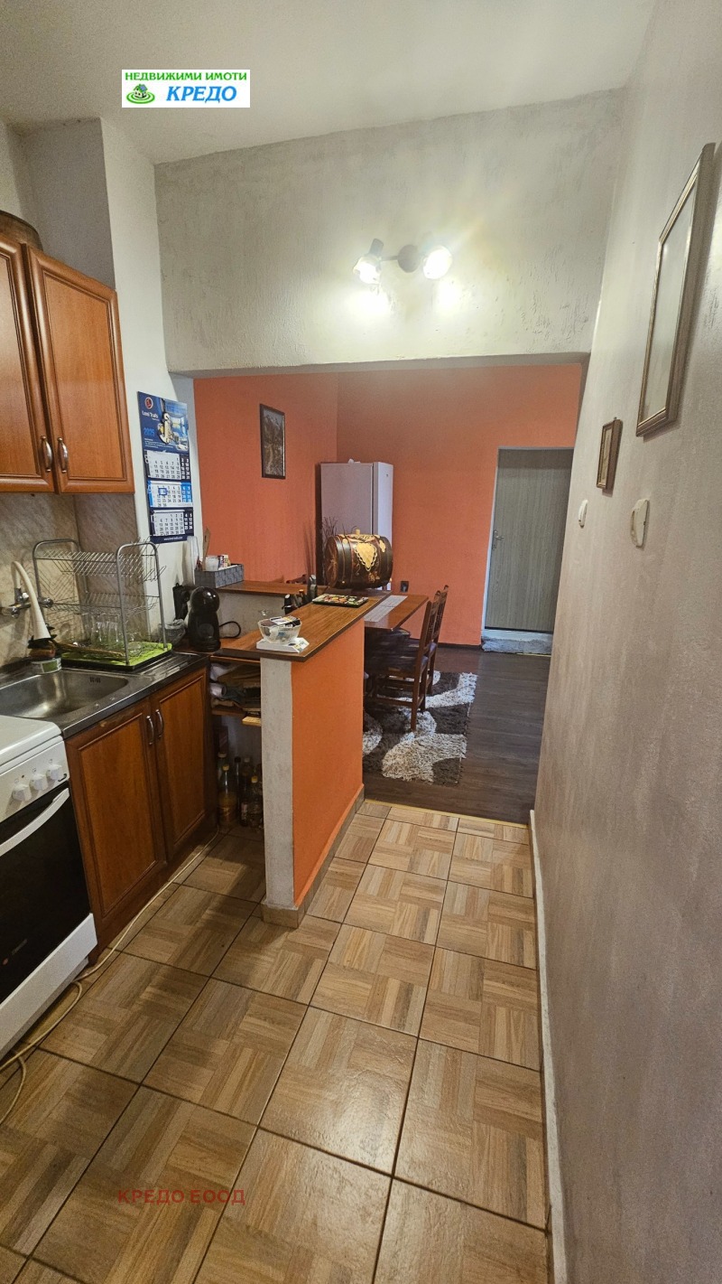 Продава  Етаж от къща град Перник , Стара Тева , 73 кв.м | 60350002