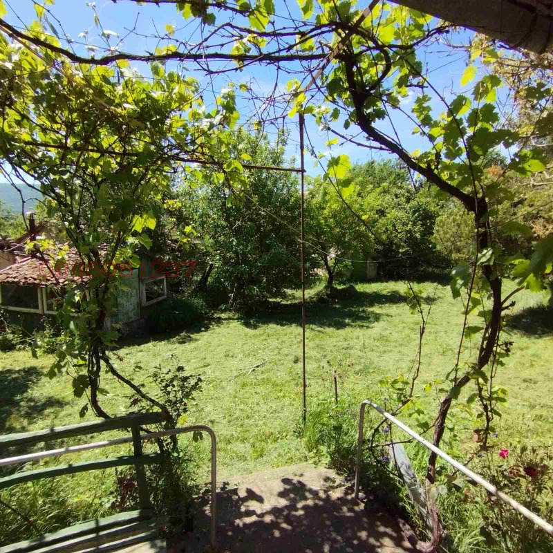 Продава КЪЩА, с. Туден, област София област, снимка 6 - Къщи - 53070258