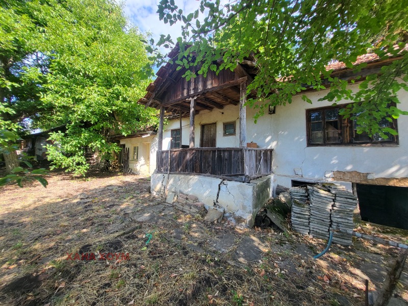 Продава  Къща област Габрово , с. Петко Славейков , 150 кв.м | 28089604 - изображение [2]
