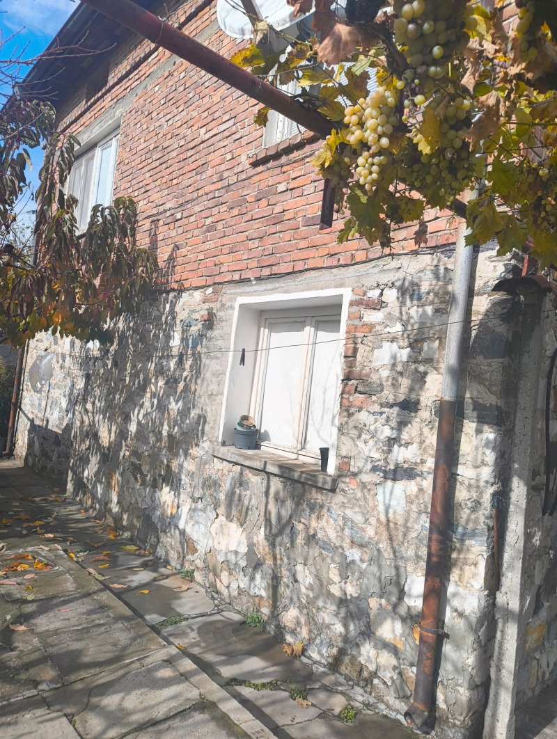 Продава КЪЩА, с. Кадиево, област Пловдив, снимка 5 - Къщи - 52475511