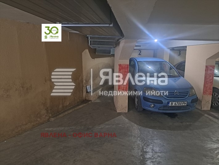 Продава ГАРАЖ, ПАРКОМЯСТО, гр. Варна, Център, снимка 3 - Гаражи и паркоместа - 54860554