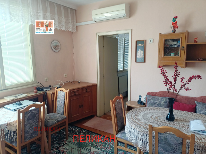 Продава 4-СТАЕН в град Велико Търново, Център - 125 кв.м / 153 000 € » 299 241.99 лв., ПЕЛИКАН