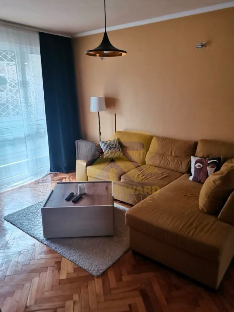 Na sprzedaż  2 sypialnie Pernik , Centar , 129 mkw | 70280970