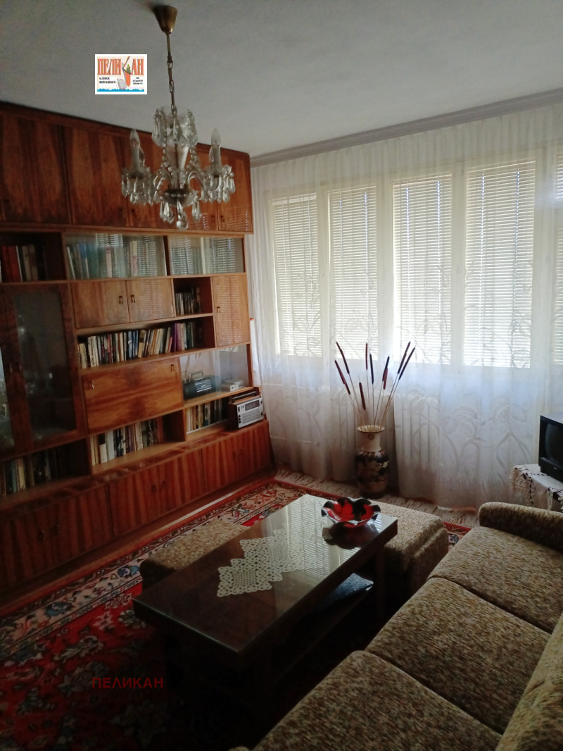 Продава 4-СТАЕН, гр. Велико Търново, Център, снимка 4 - Апартаменти - 52820374