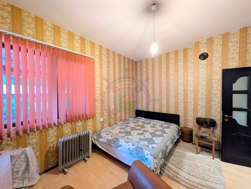 Продава ЕТАЖ ОТ КЪЩА, гр. Варна, Аспарухово, снимка 6 - Етаж от къща - 52533932