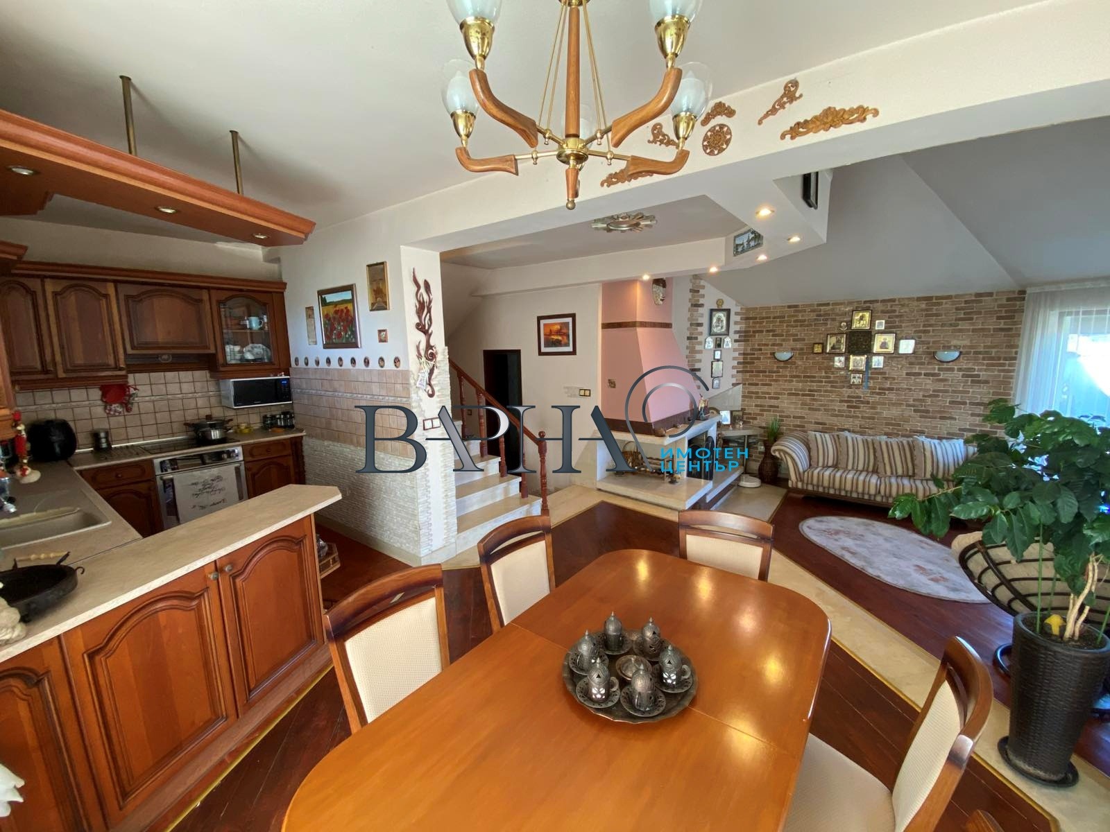 Продава КЪЩА, гр. Варна, Виница, снимка 9 - Къщи - 53790579