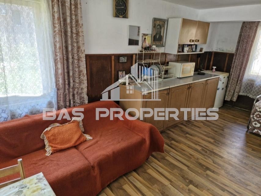 Продава КЪЩА, гр. София, с. Волуяк, снимка 4 - Къщи - 54406137