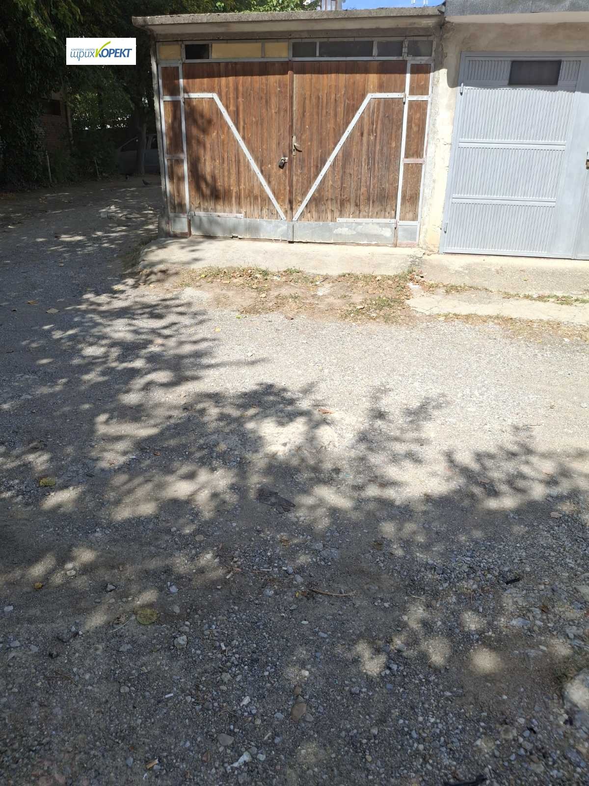 Продава ГАРАЖ, ПАРКОМЯСТО, гр. Велико Търново, Център