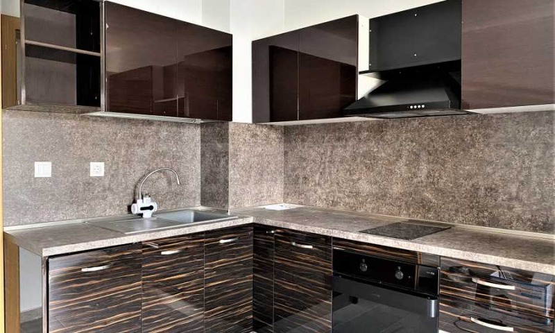 Продава 2-СТАЕН в град София, Изток - 80 кв.м / 249 000 € » 487 001.67 лв., СУПРИММО - ГЛАВЕН ОФИС