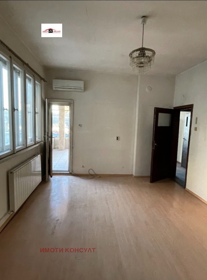 In vendita  3+ camere da letto Veliko Tarnovo , Tsentar , 211 mq | 99479704 - Immagine [5]