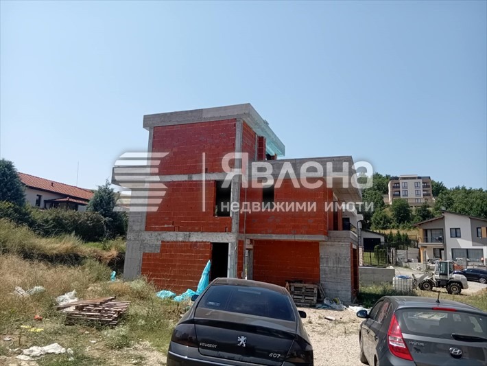 En venta  Casa región Blagoevgrad , Izgrev , 221 metros cuadrados | 54669417 - imagen [2]