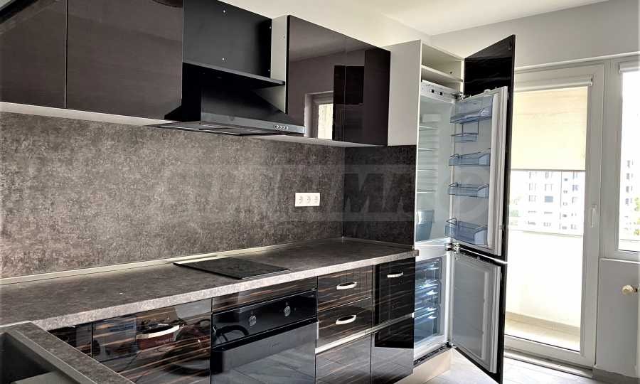 Продава 2-СТАЕН, гр. София, Изток, снимка 2 - Апартаменти - 52664923