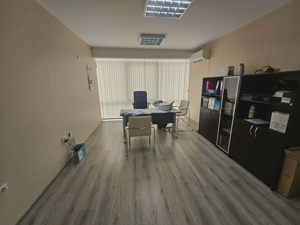 Продава ОФИС, гр. Кърджали, Център, снимка 3 - Офиси - 53627522