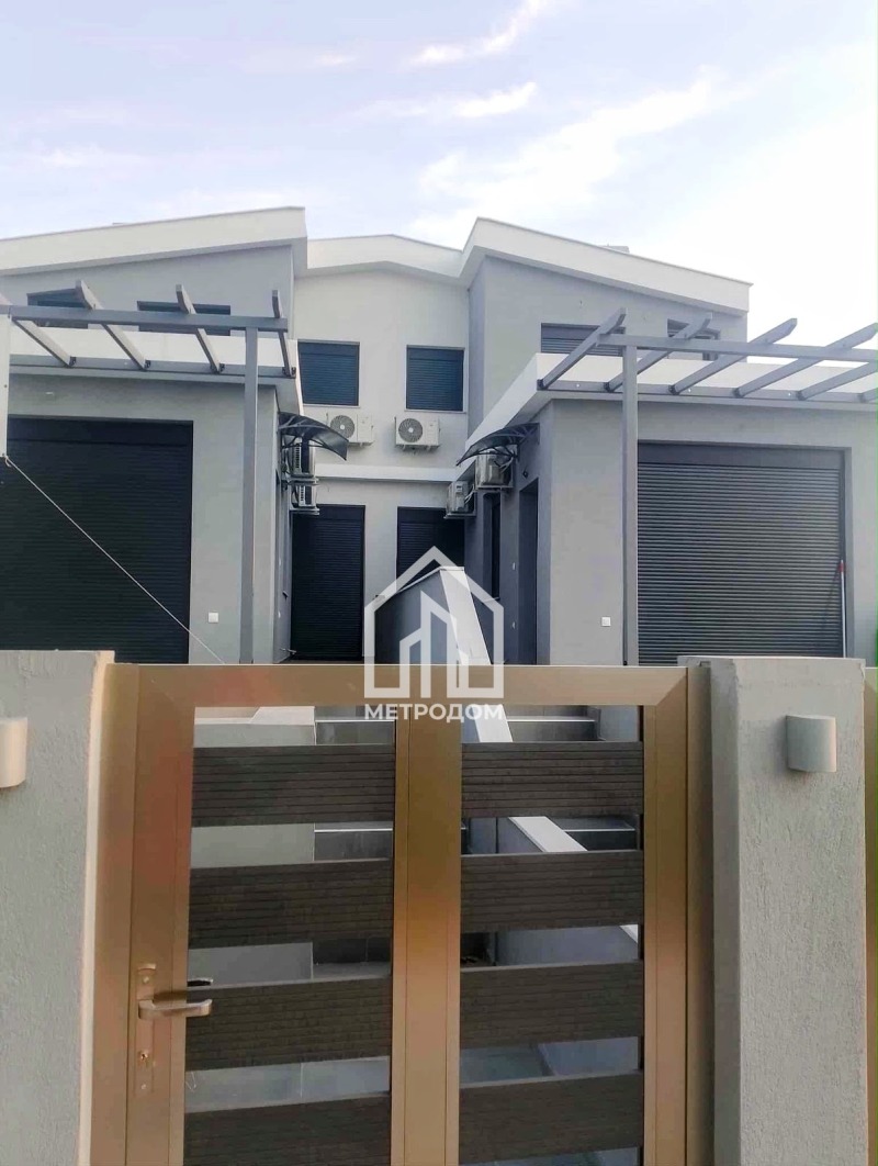 Продава КЪЩА в Гърция, Солун - 110 кв.м / 175 990 € » 344 206.52 лв., МЕТРОДОМ