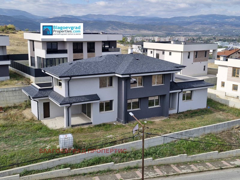 Продава КЪЩА в град Благоевград, Еленово 2 - 344 кв.м / 360 000 € » 704 098.80 лв., БЛАГОЕВГРАД ПРОПЕРТИС