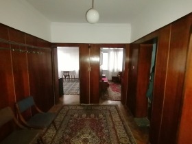 House Veliki Preslav, region Shumen 3