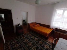 House Veliki Preslav, region Shumen 14