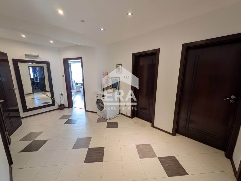 Продава 3-СТАЕН, гр. Шумен, Център, снимка 9 - Апартаменти - 52410631