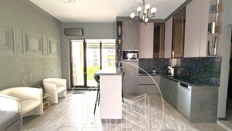 Продава КЪЩА, гр. Бургас, Сарафово, снимка 3 - Къщи - 52468852