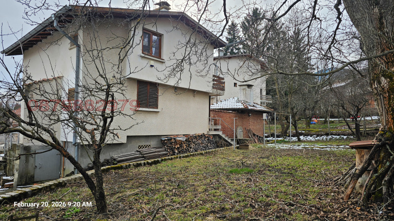 Продава КЪЩА, гр. София, в.з.Киноцентъра, снимка 2 - Къщи - 53575206