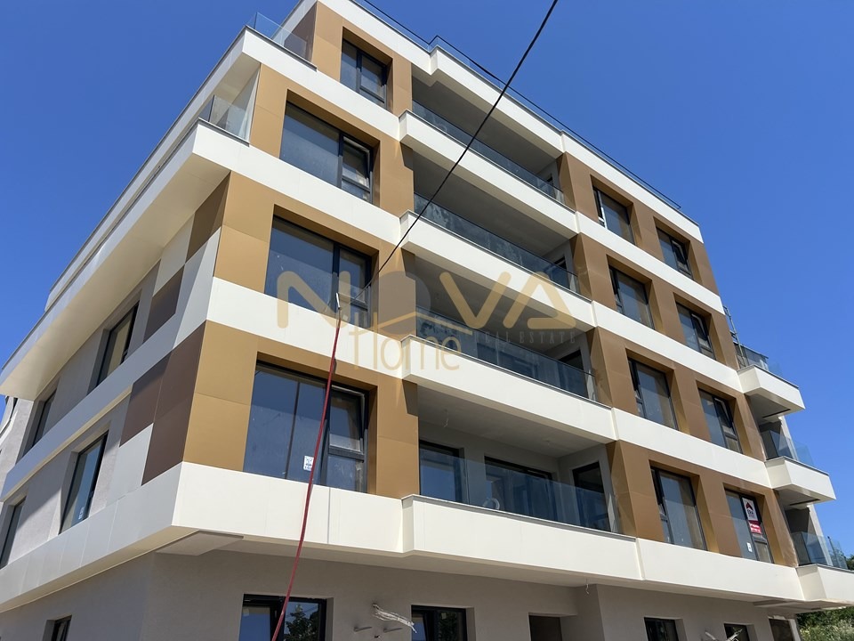 Продава 2-СТАЕН, гр. Варна, Левски 1