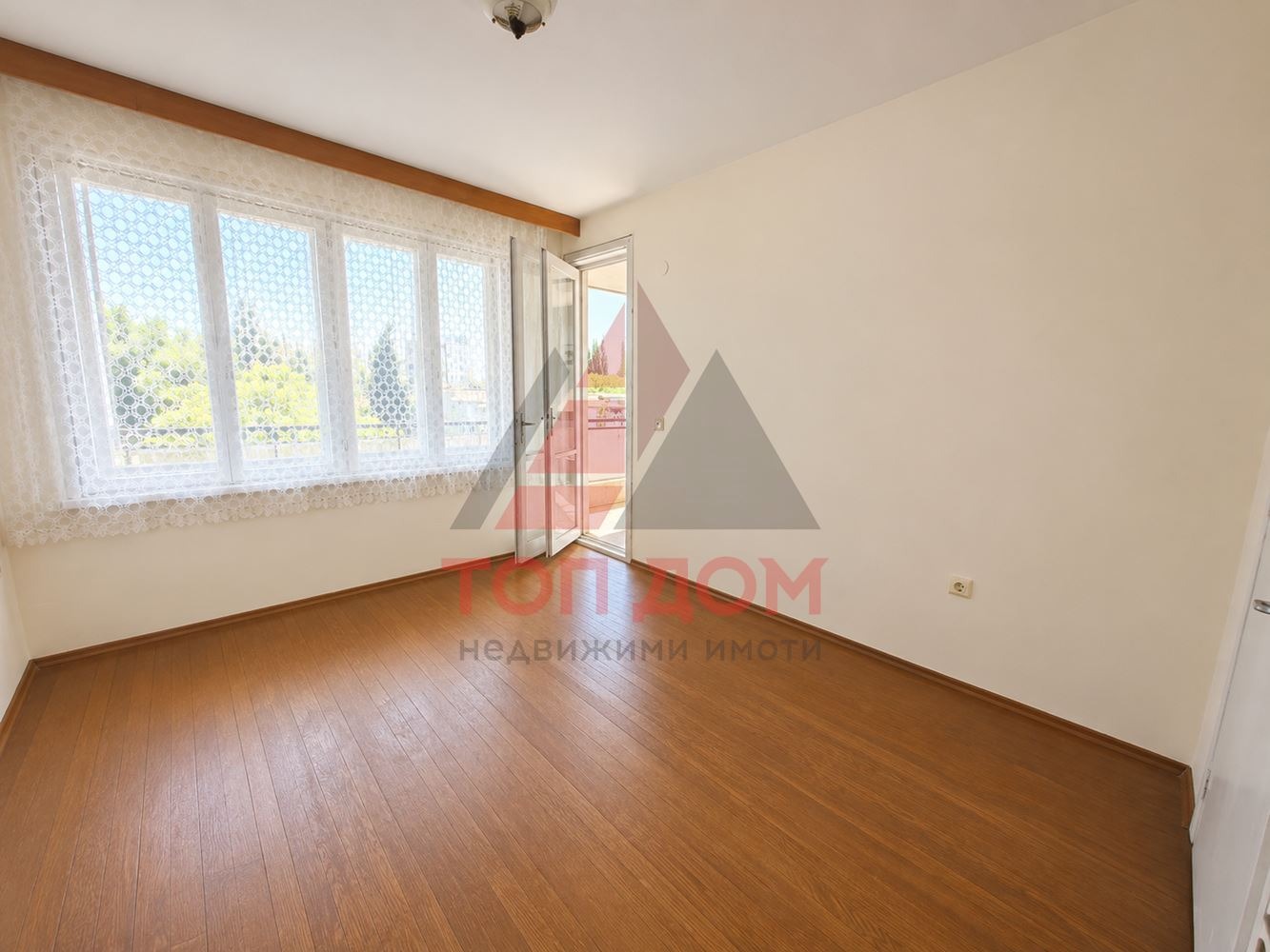 Продава МНОГОСТАЕН, гр. Варна, Център